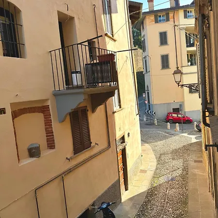 Casa Arlecchino - Old Town Apartment
